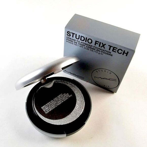 MAC Cosmetics • Studio Fix Tech • Cream-to-Powder Foundation C4.5 - Picture 6 of 10